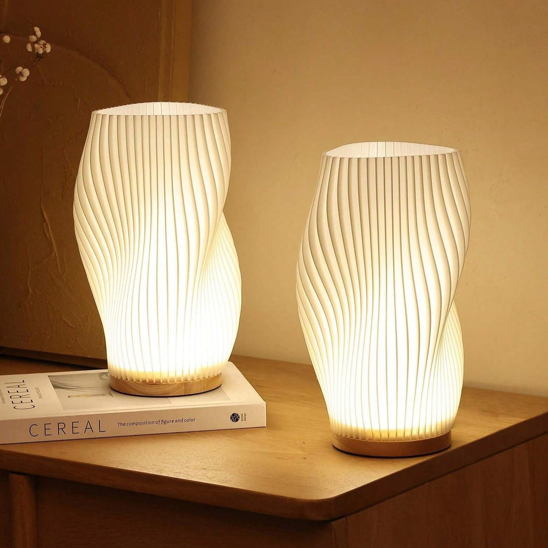 Serene Wavecrest Lamp | Moderne Golfvormige Tafellamp | Dimbare LED & USB-Aansluiting