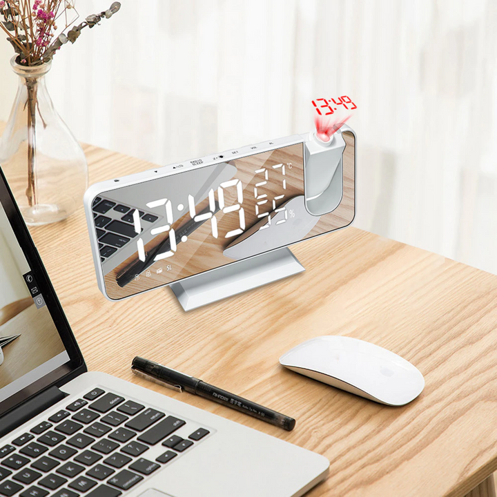 Astronatic Alarm | De Beste Alarmklok met LED Scherm - 180° Projector - USB lader