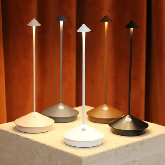 ClarityGlow | Draadloze LED Tafellamp