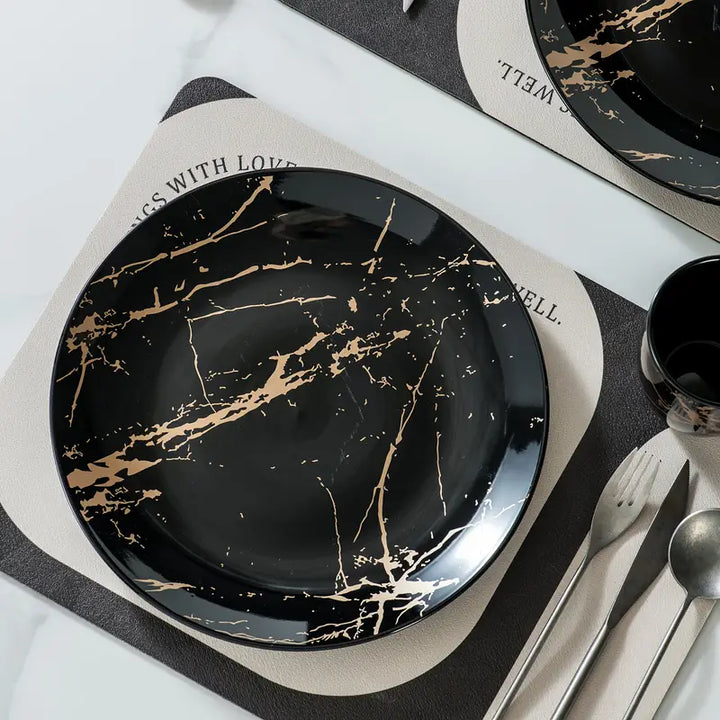 MarbellaGold | 16-Delig Zwart Porseleinen Servies met Gouden Marmerpatroon – Voor 4 Personen