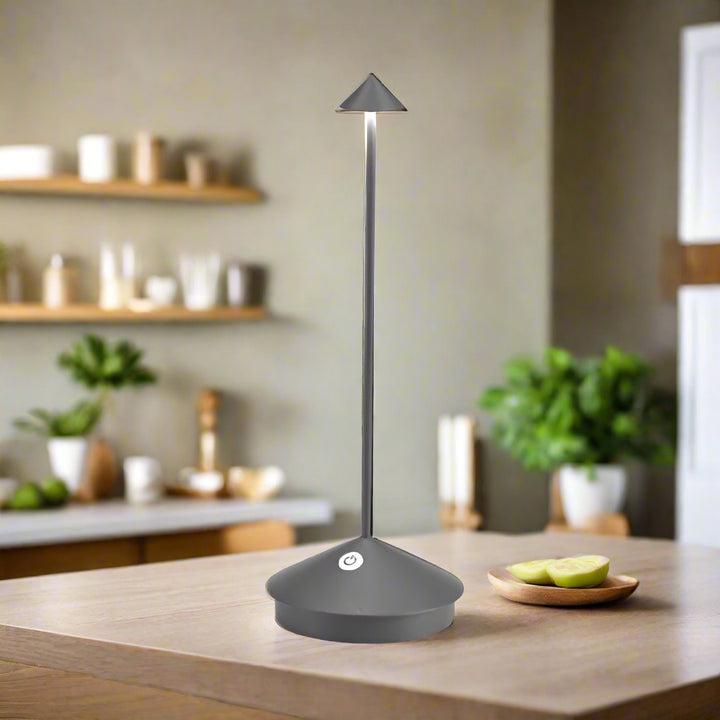 ClarityGlow | Draadloze LED Tafellamp