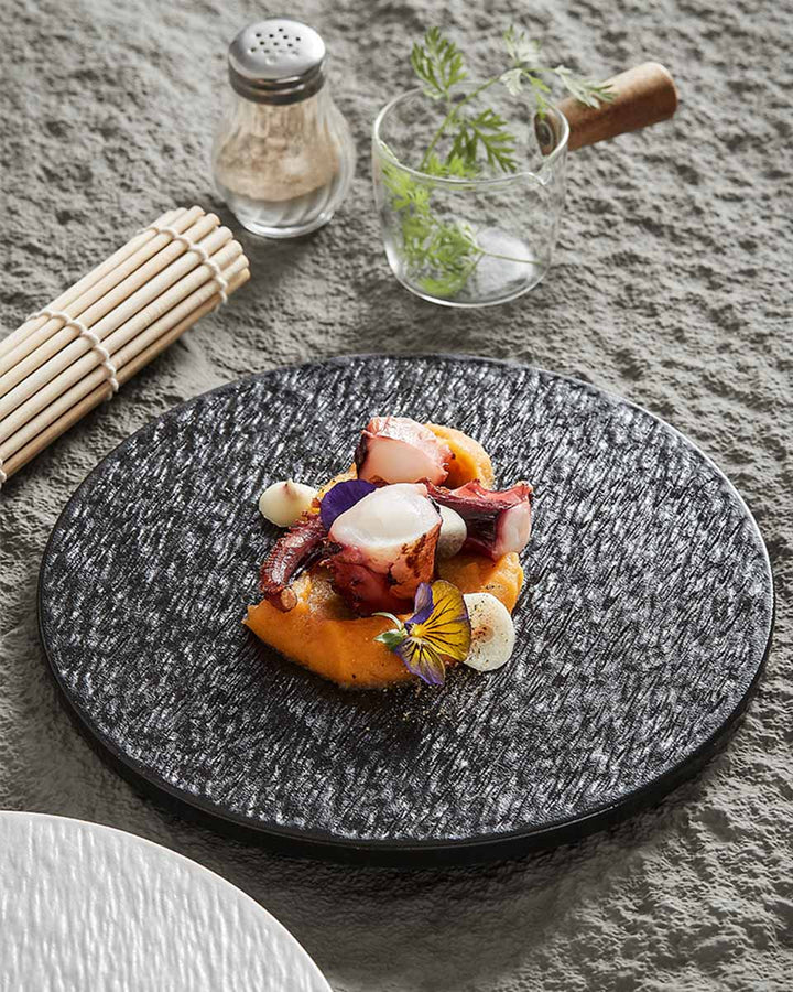 Jumeira Collectie | Keramisch Plat Bord – Luxe Steendesign Servies in Wit of Zwart