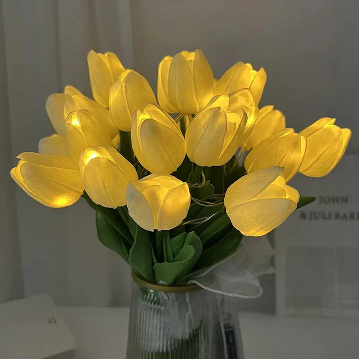 TulipGlow™ LED Tafellamp | Draagbaar & Warm Sfeerlicht in Tulipdesign