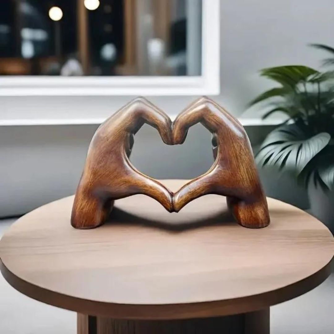 Handgemaakte Houten Decoratie | EternalEmbrace | Hartbeeld van Massief Hout