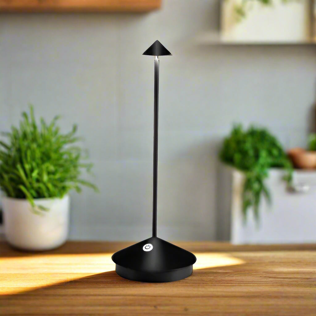 ClarityGlow | Draadloze LED Tafellamp