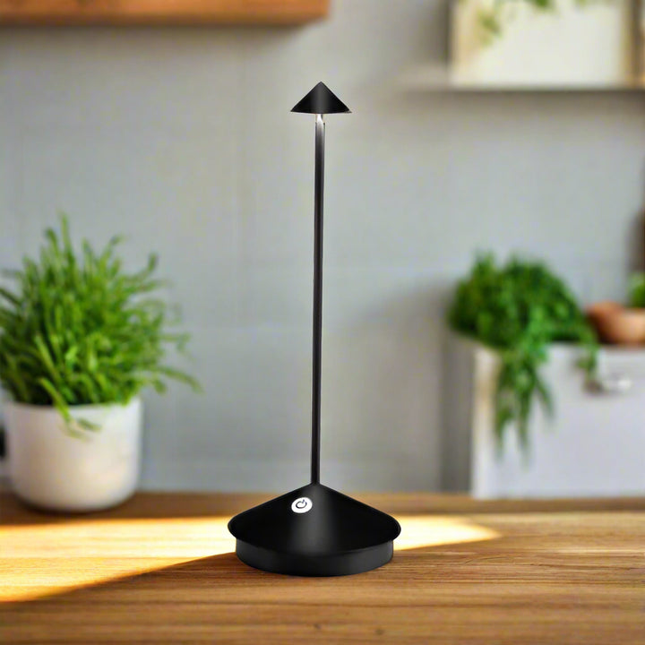 ClarityGlow | Draadloze LED Tafellamp