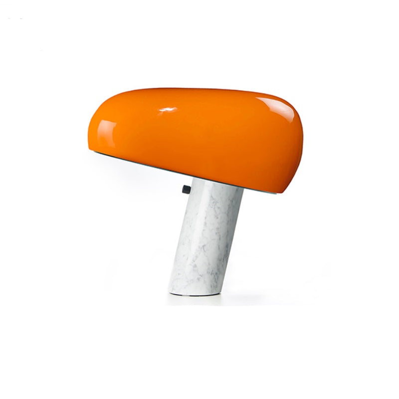 Nordic Snoopy™ | Marmoriertes Design Tischlampe