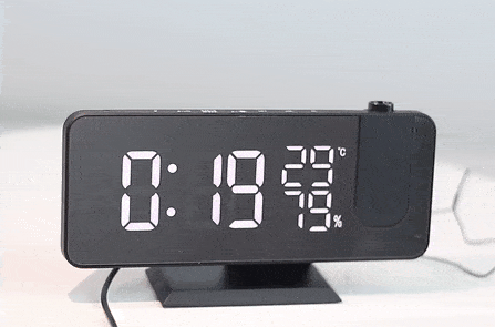 Astronatic Alarm | De Beste Alarmklok met LED Scherm - 180° Projector - USB lader