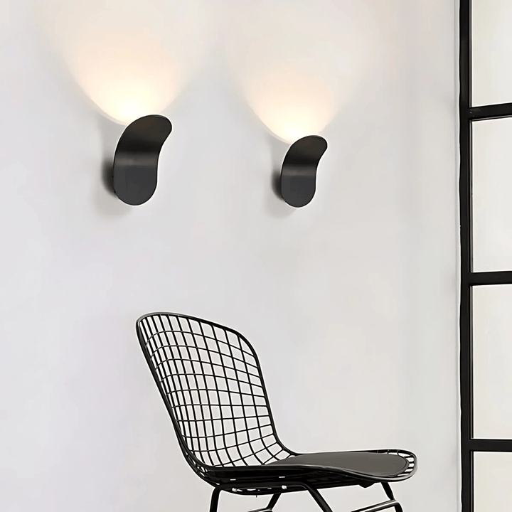 Kallio Wandlamp | Elegante metalen wandlamp met geborstelde afwerking