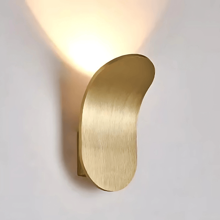Kallio Wandlamp | Elegante metalen wandlamp met geborstelde afwerking