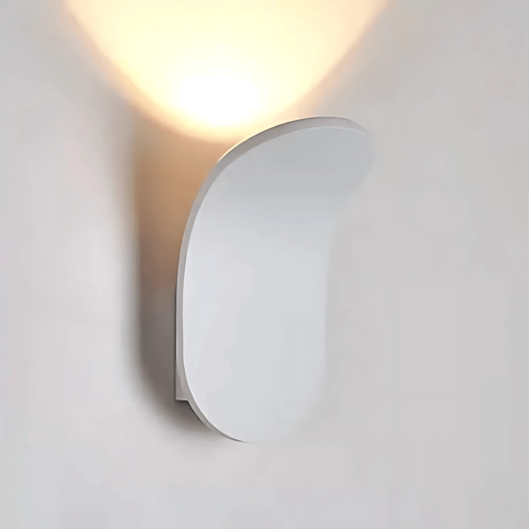 Kallio Wandlamp | Elegante metalen wandlamp met geborstelde afwerking