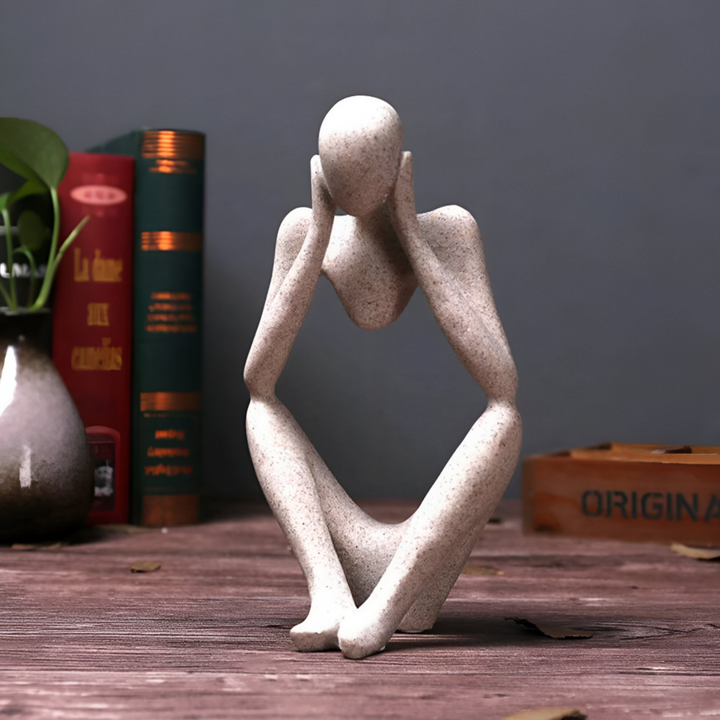 Abstrakte Sculptuur “De Denker” | Moderne Hars Beelddecoratie – Tijdloze Elegant Accent