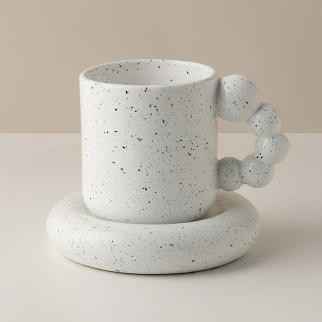 Handgemaakt Porseleinen Beker- en Schotelset | Minimalistisch Geometrisch Design | 401-500 ml