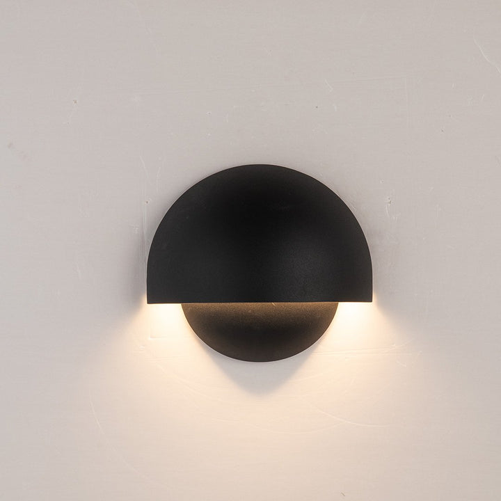 Orion™ LED Wandlamp | Draadloos of Met Kabel | Warm Sfeervol Licht voor Binnen & Buiten